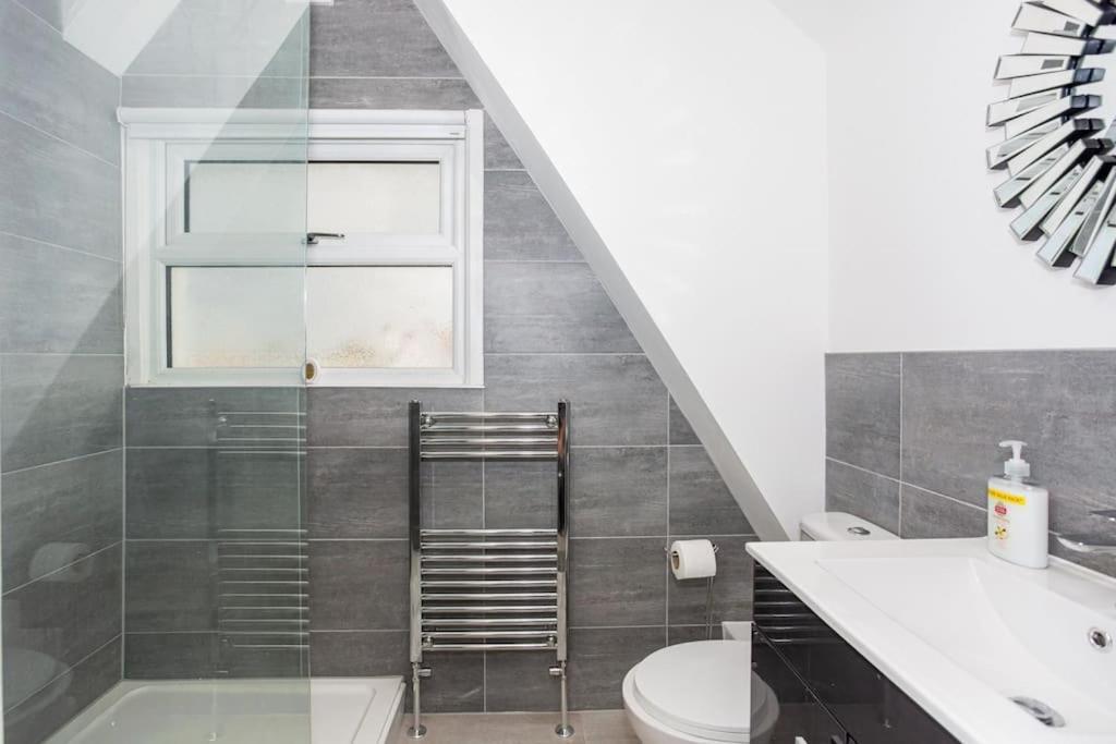 2 Bed Apartment Near The Beach Southend-on-Sea Kültér fotó